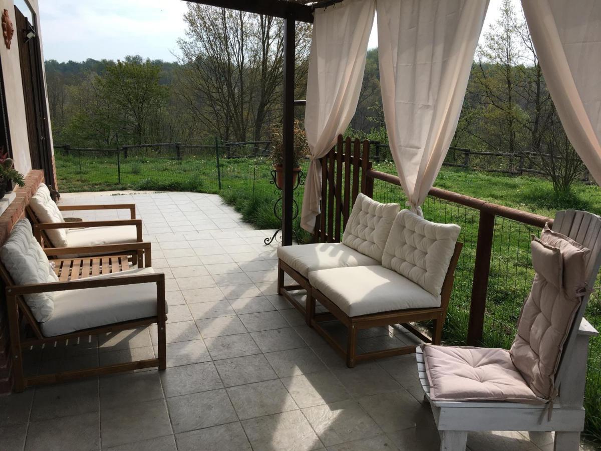B&B Cascina Dei Levrieri Capriglio Kültér fotó