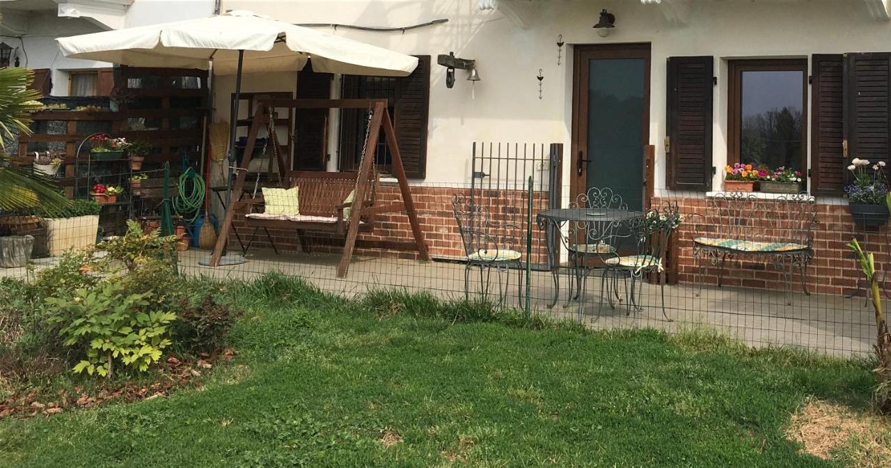 B&B Cascina Dei Levrieri Capriglio Kültér fotó