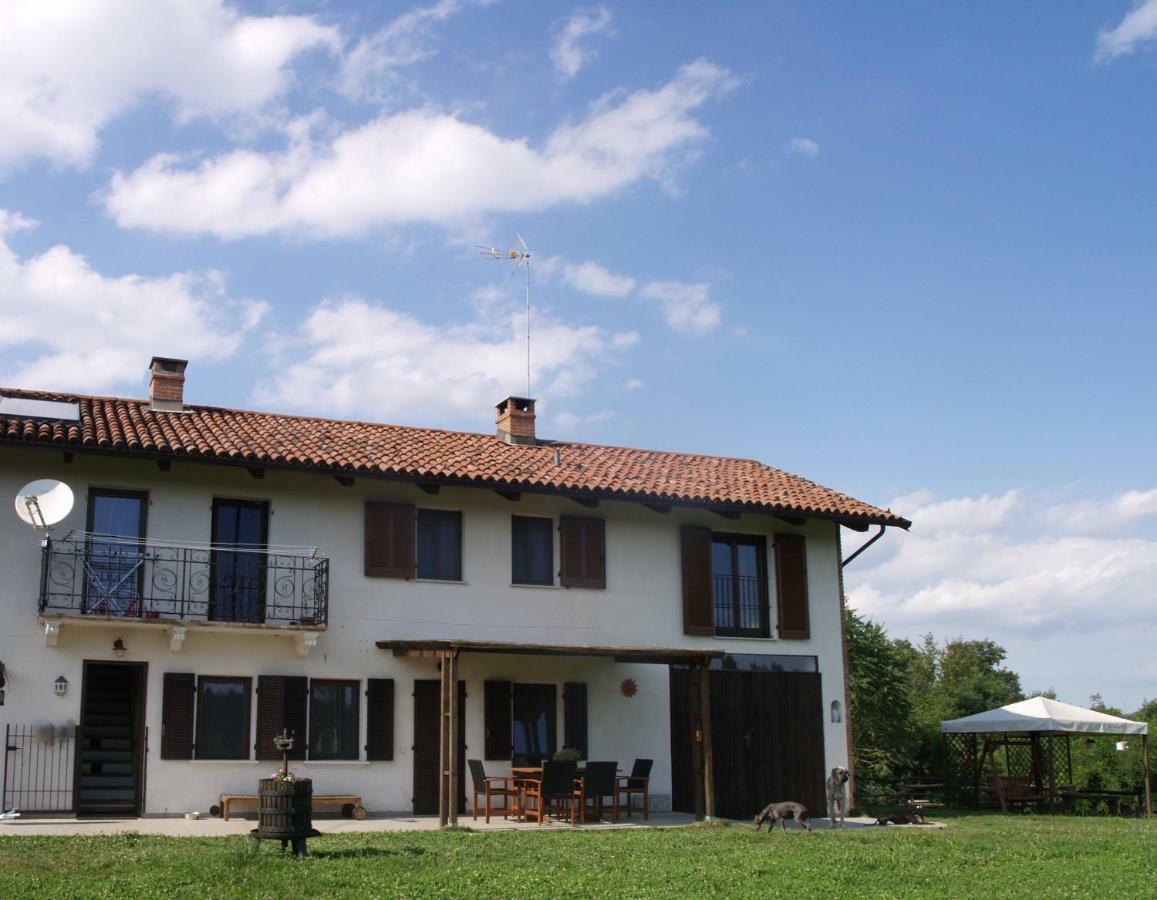 B&B Cascina Dei Levrieri Capriglio Kültér fotó